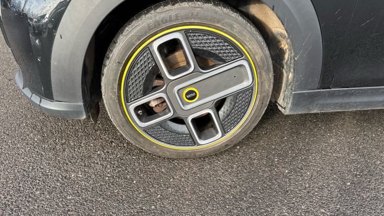 MINI Hatchback 135kW Cooper S Level 2 33kWh 3dr Auto Electric Hatchback